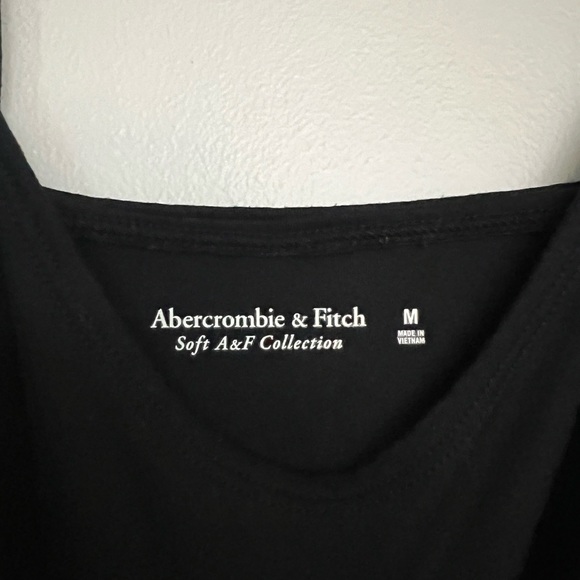 Abercrombie Seamless Fabric Sweetheart Top - Picture 2 of 2